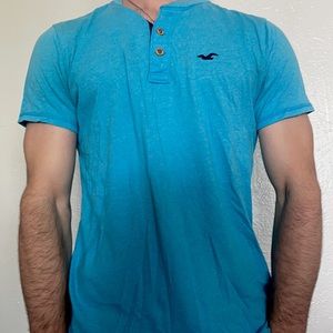 Men’s Small Hollister Tee